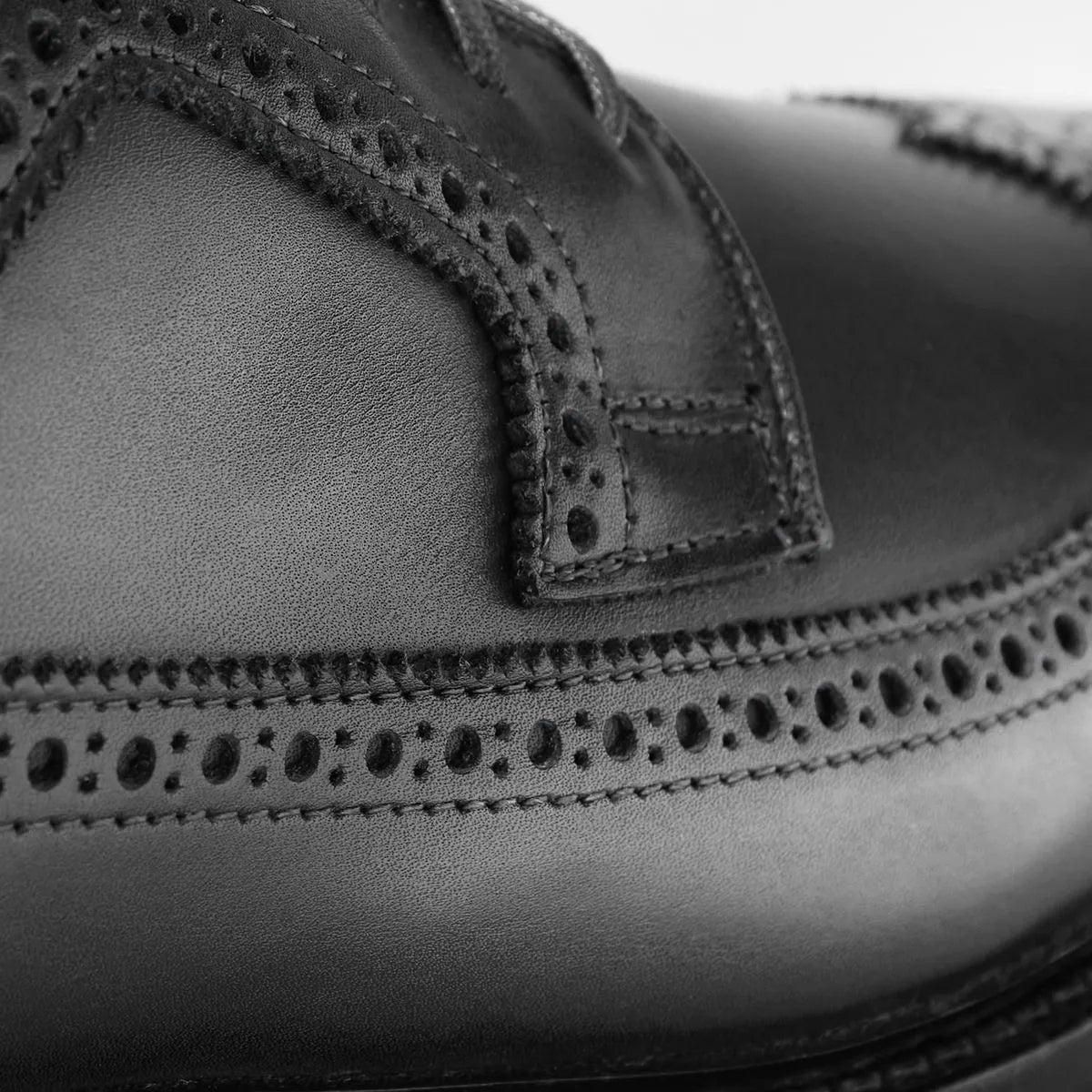 Mason Reserve Wingtip Derby Dress Shoe - Black Leather
