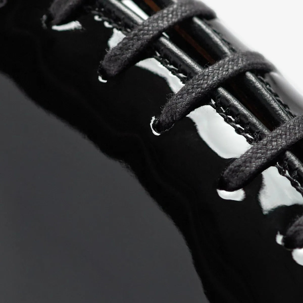 Morrison Reserve Whole-cut Oxford Dress Shoe - Black Patent Leather