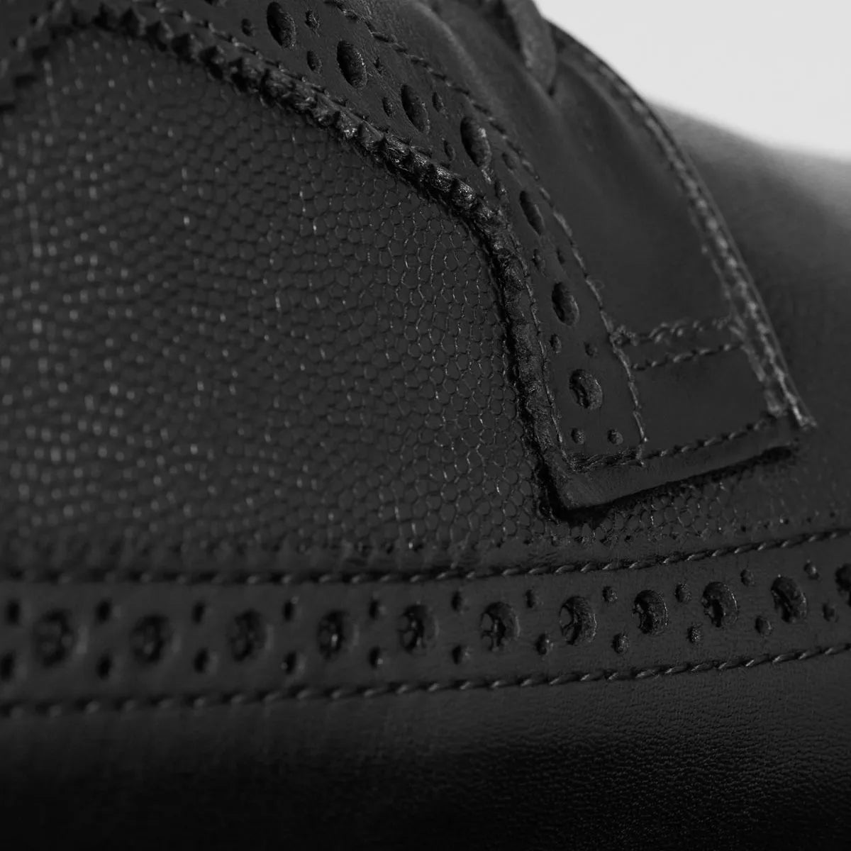 Mason Reserve Wingtip Derby Dress Shoe - Black Caviar Grain Leather