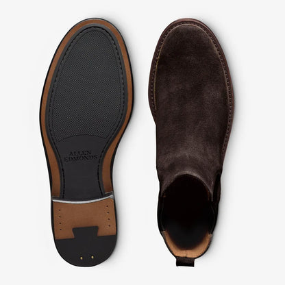 Boone Chelsea Boot - Bitter Chocolate Suede